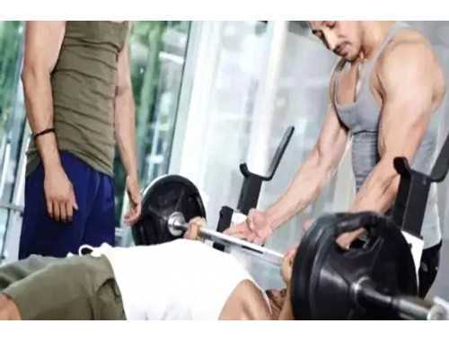  兩個(gè)安全高效的腹肌鍛煉動(dòng)作