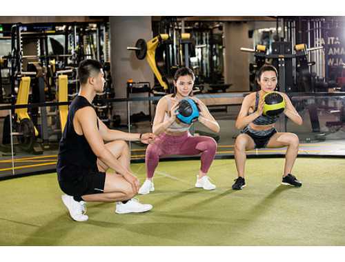 靠墻靜蹲可以減肥嗎 靠墻靜蹲有什么用